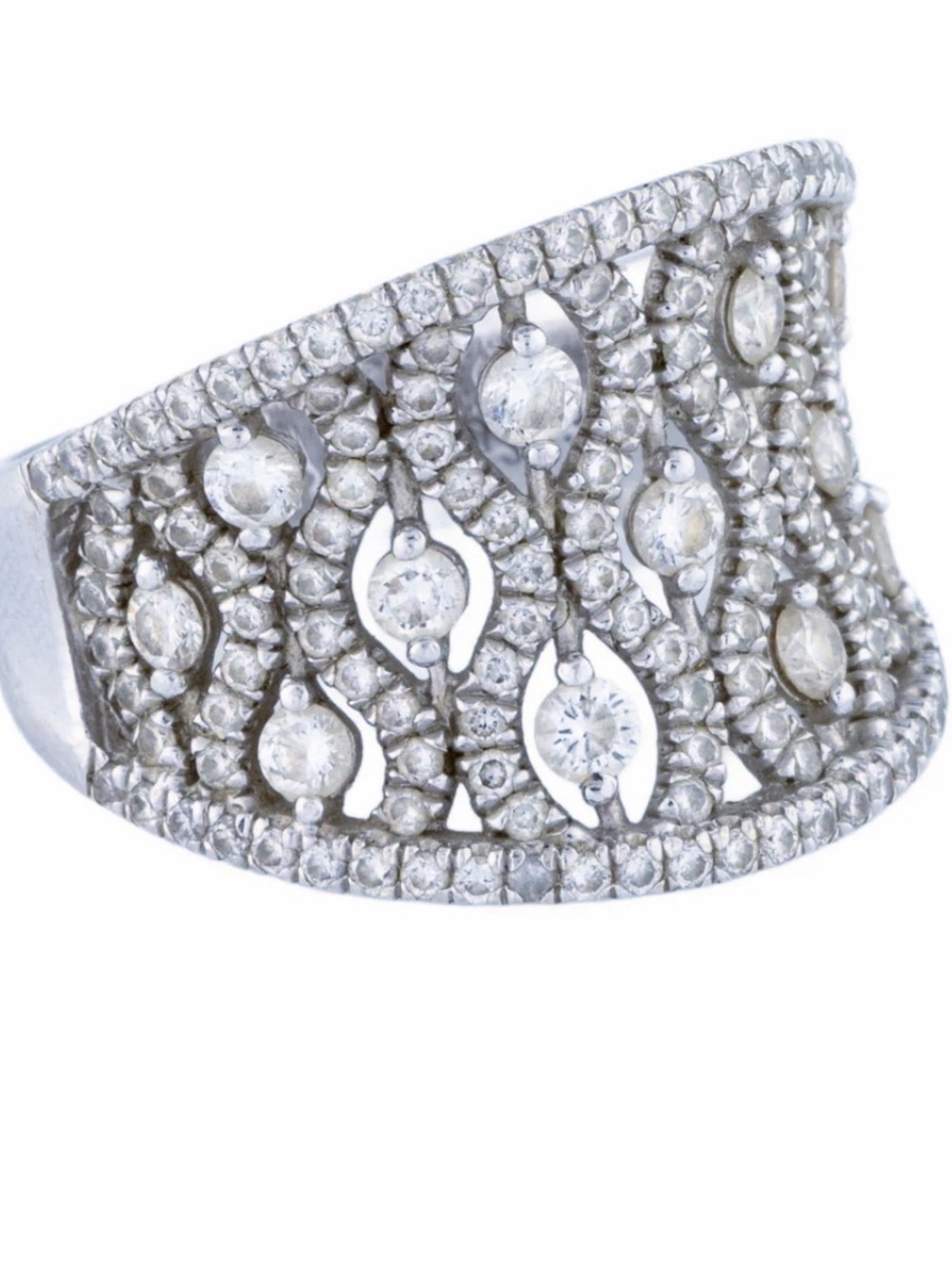 14k Gabriel & Co white gold and diamonds cocktail ring. Size 6.25